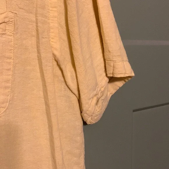 🧡 Old Navy Pale Yellow Everyday Shirt - Picture 3 of 6